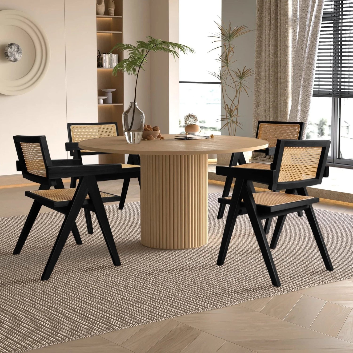 Dining tables & Chairs