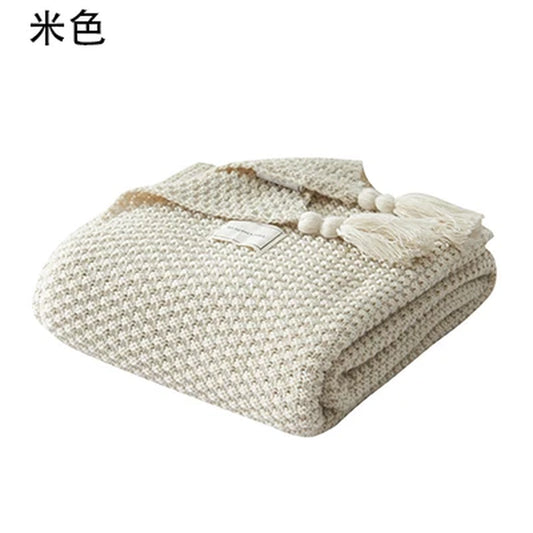 Cozy Tassel Knitted Throw Blanket in Neutral Tones