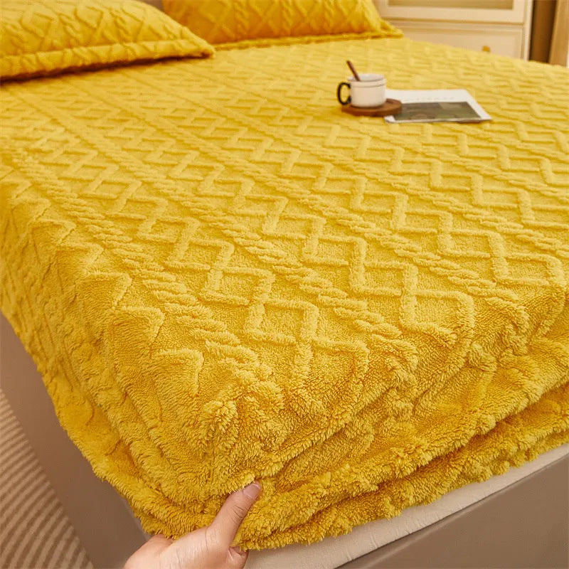 Luxurious Yellow Taff Velvet Fleece Bed Linen for Single or Double Bed - Winter Warmth and Comfort